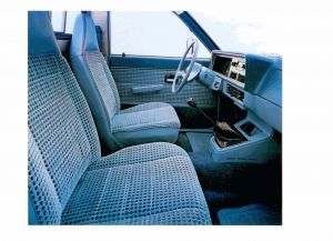 1982 Isuzu Pickups Page 10.jpg